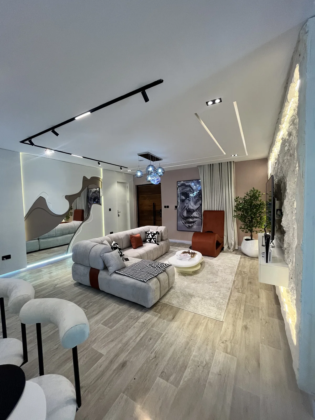 Destiny — living room, view 35