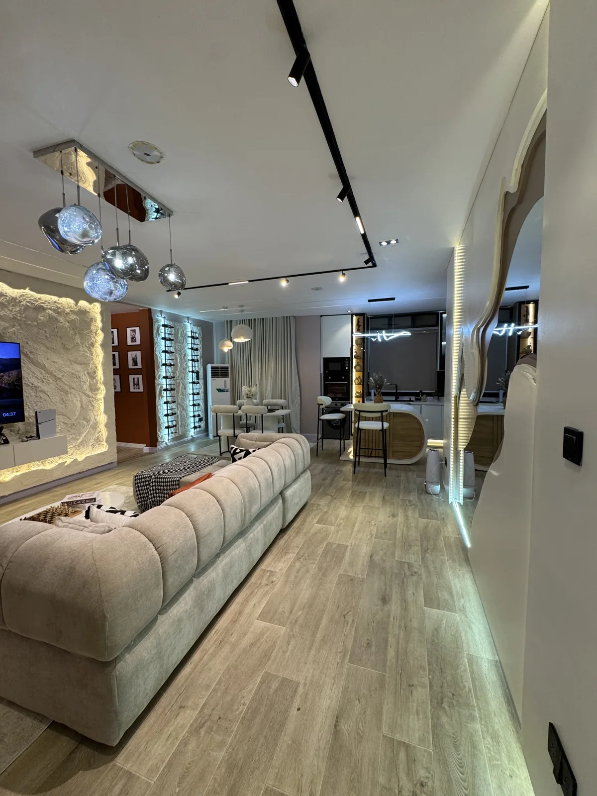 Destiny — living room, view 54