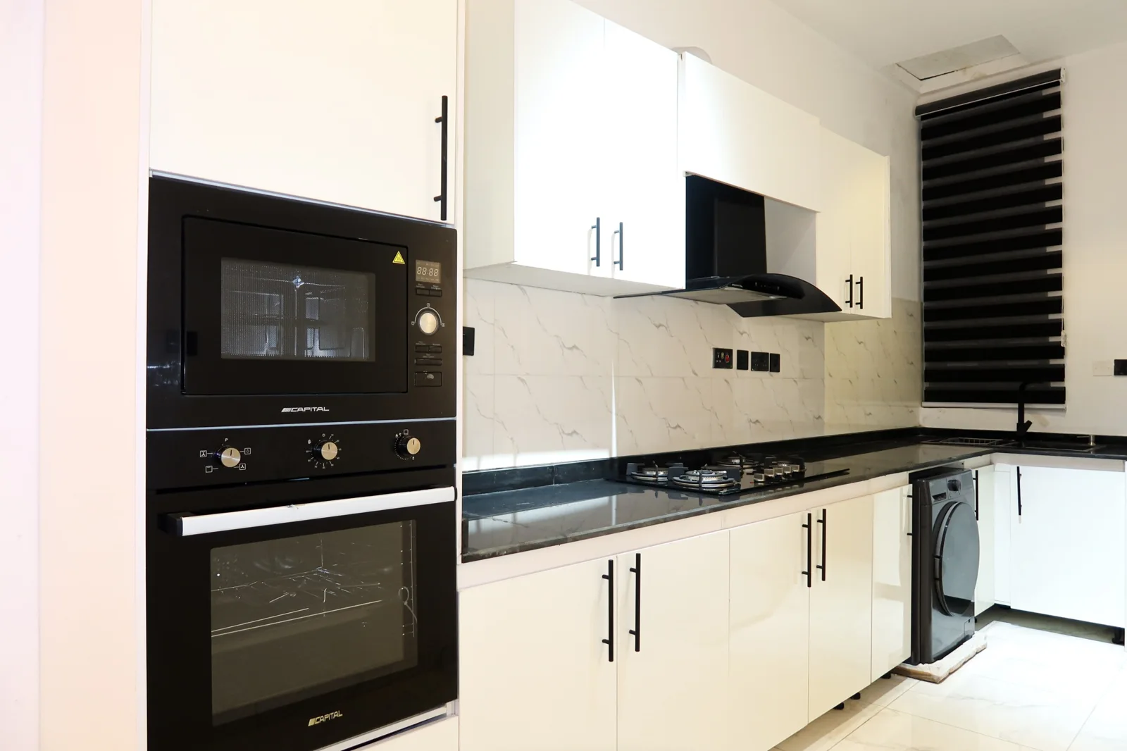 Ebony — kitchen and dining details, view 87