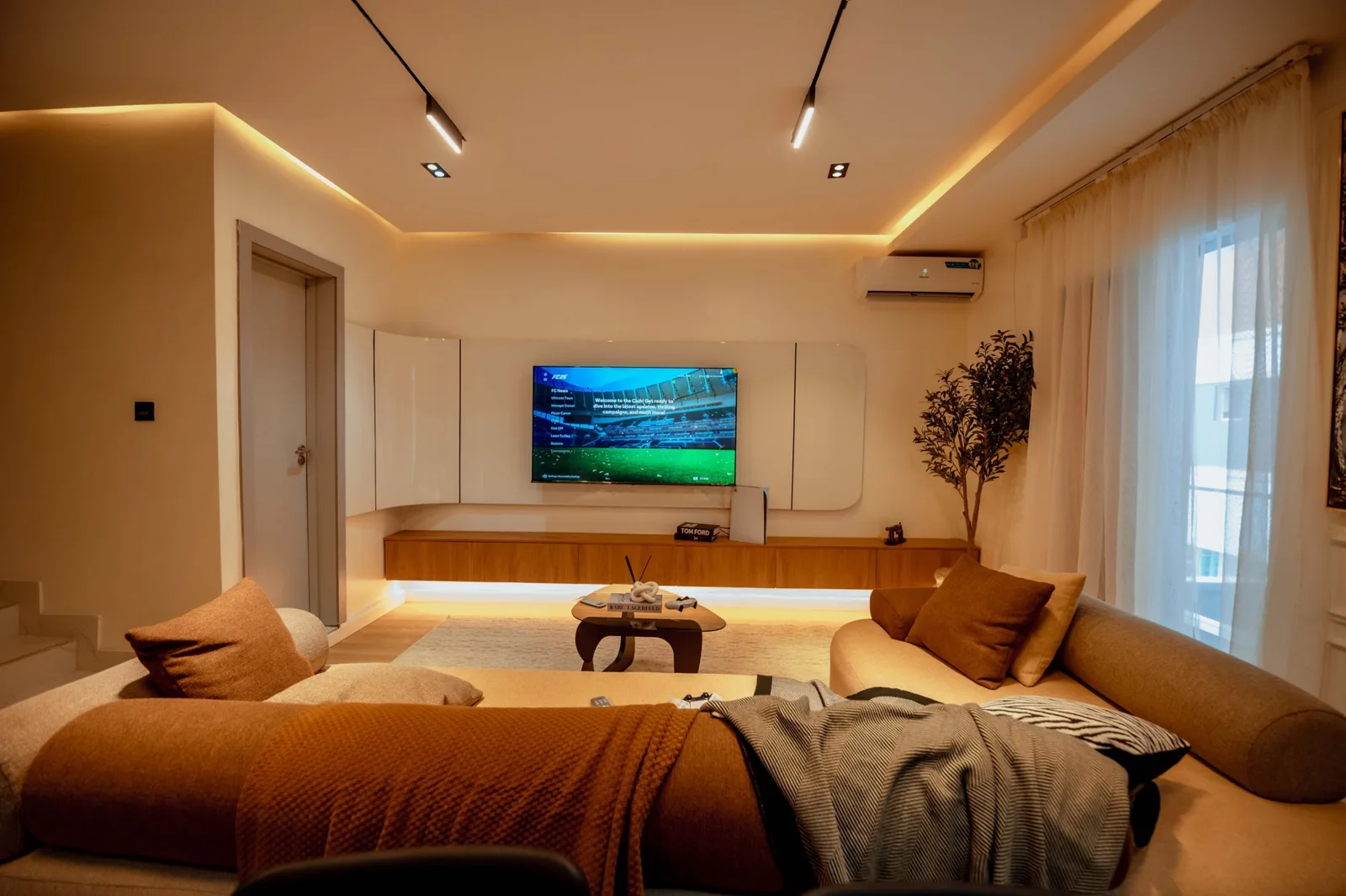 Kairo — living room, view 135
