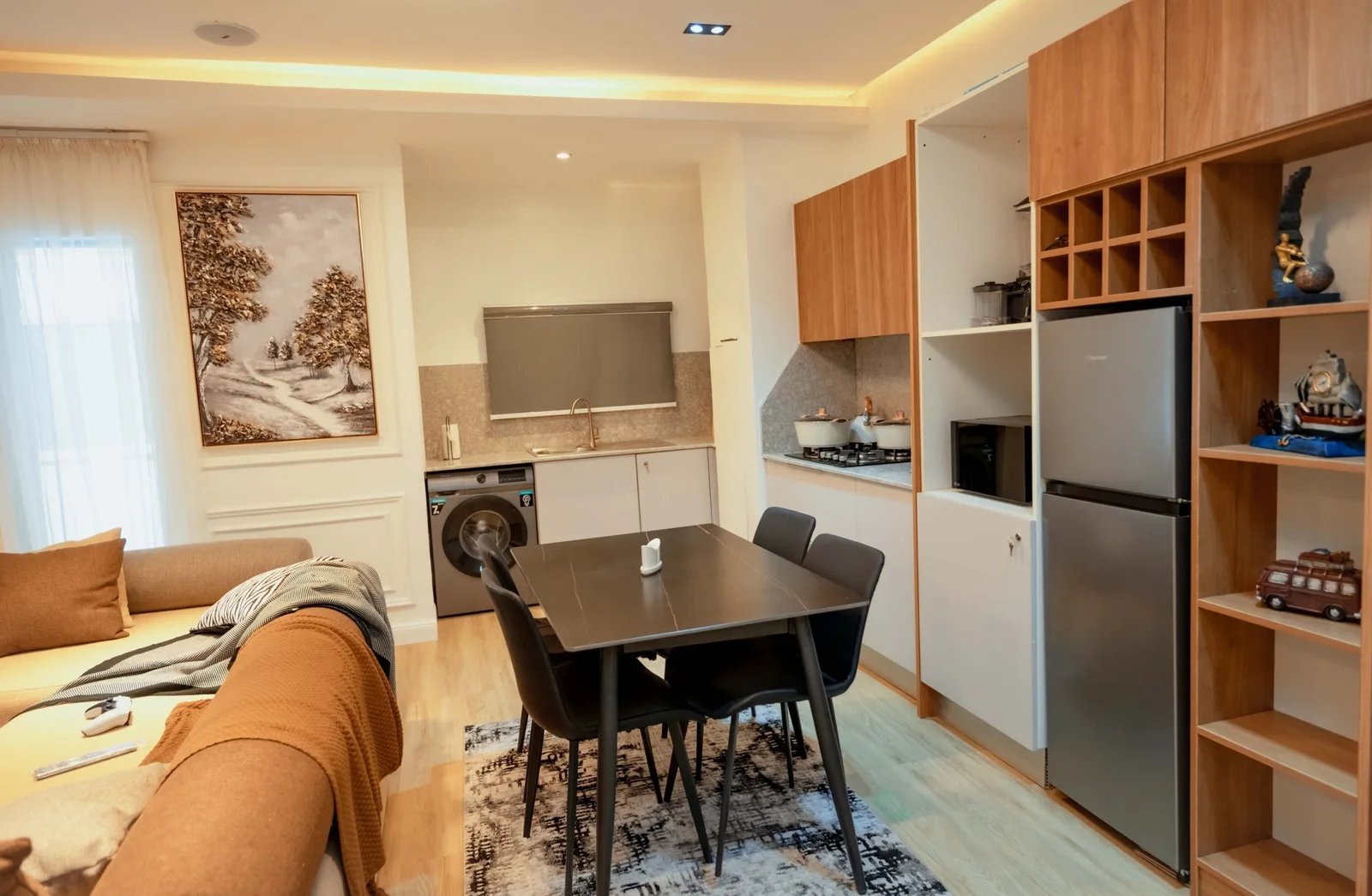 Kairo — kitchen and dining details, view 136