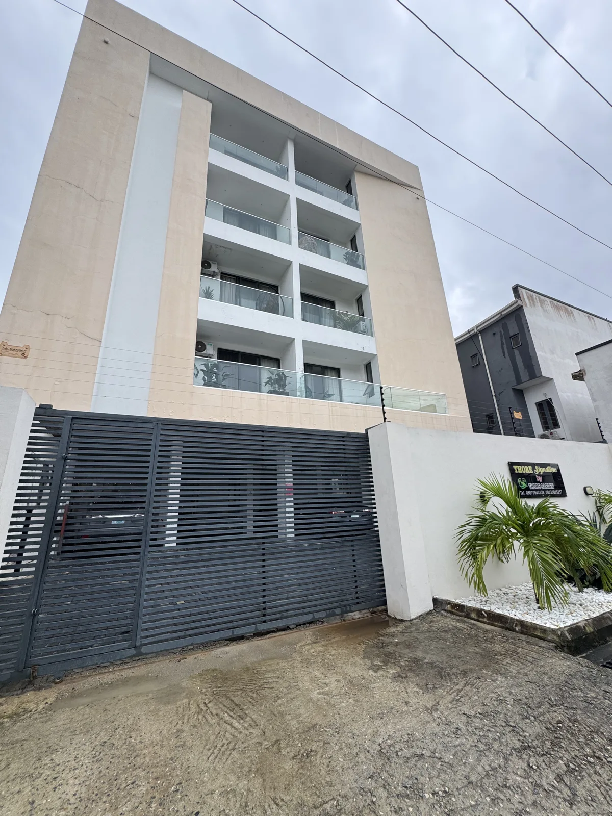 Lumina — building exterior, view 152