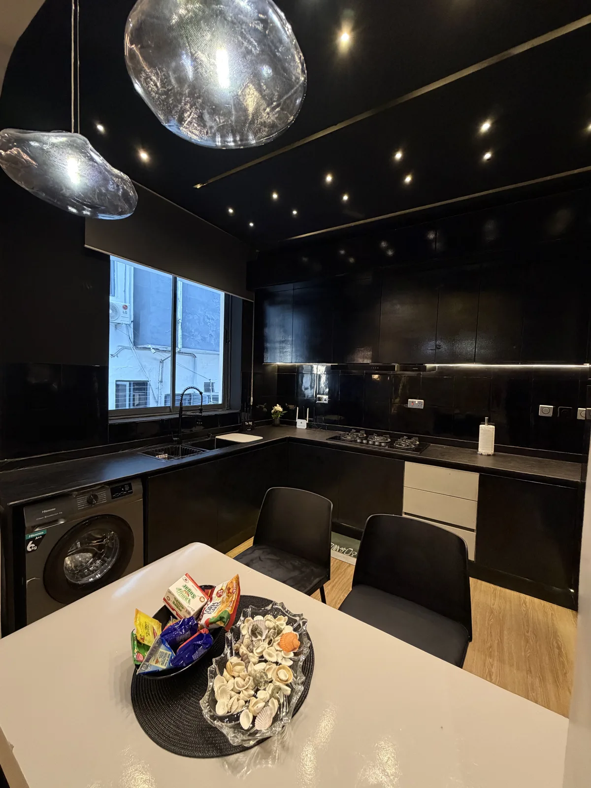 Lumina — kitchen and dining details, view 154