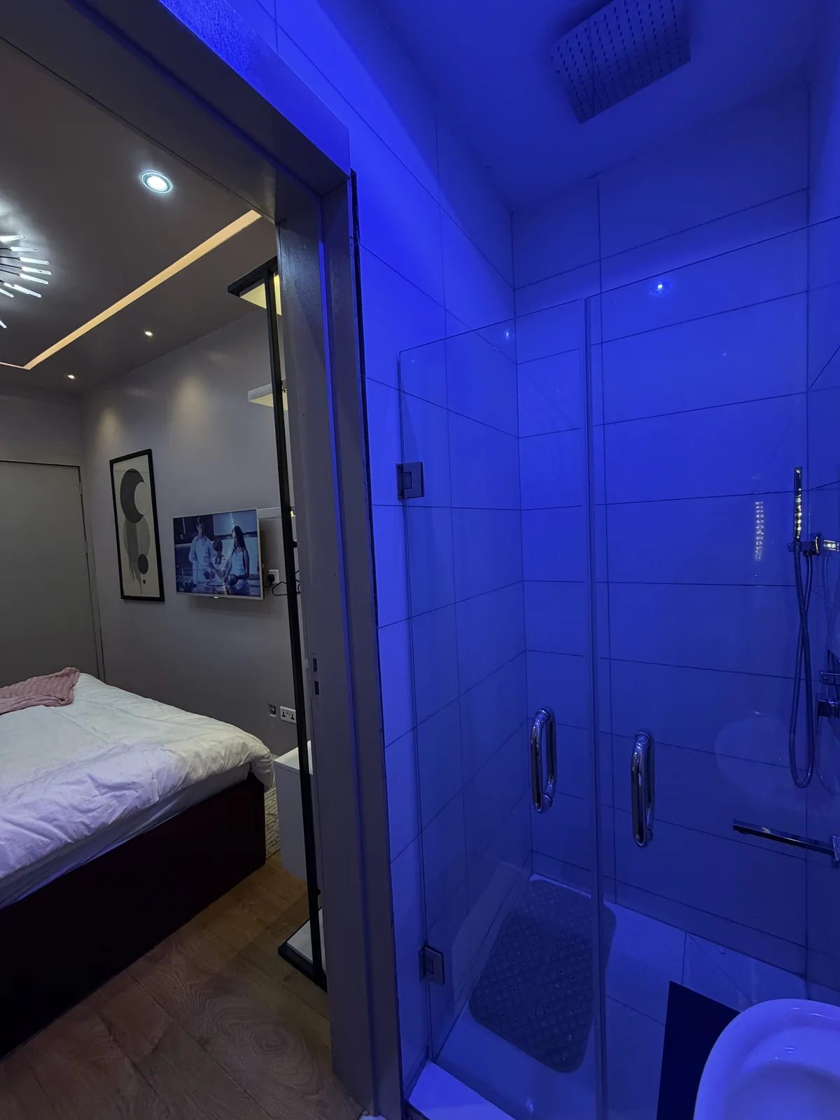Lumina — bathroom details, view 171