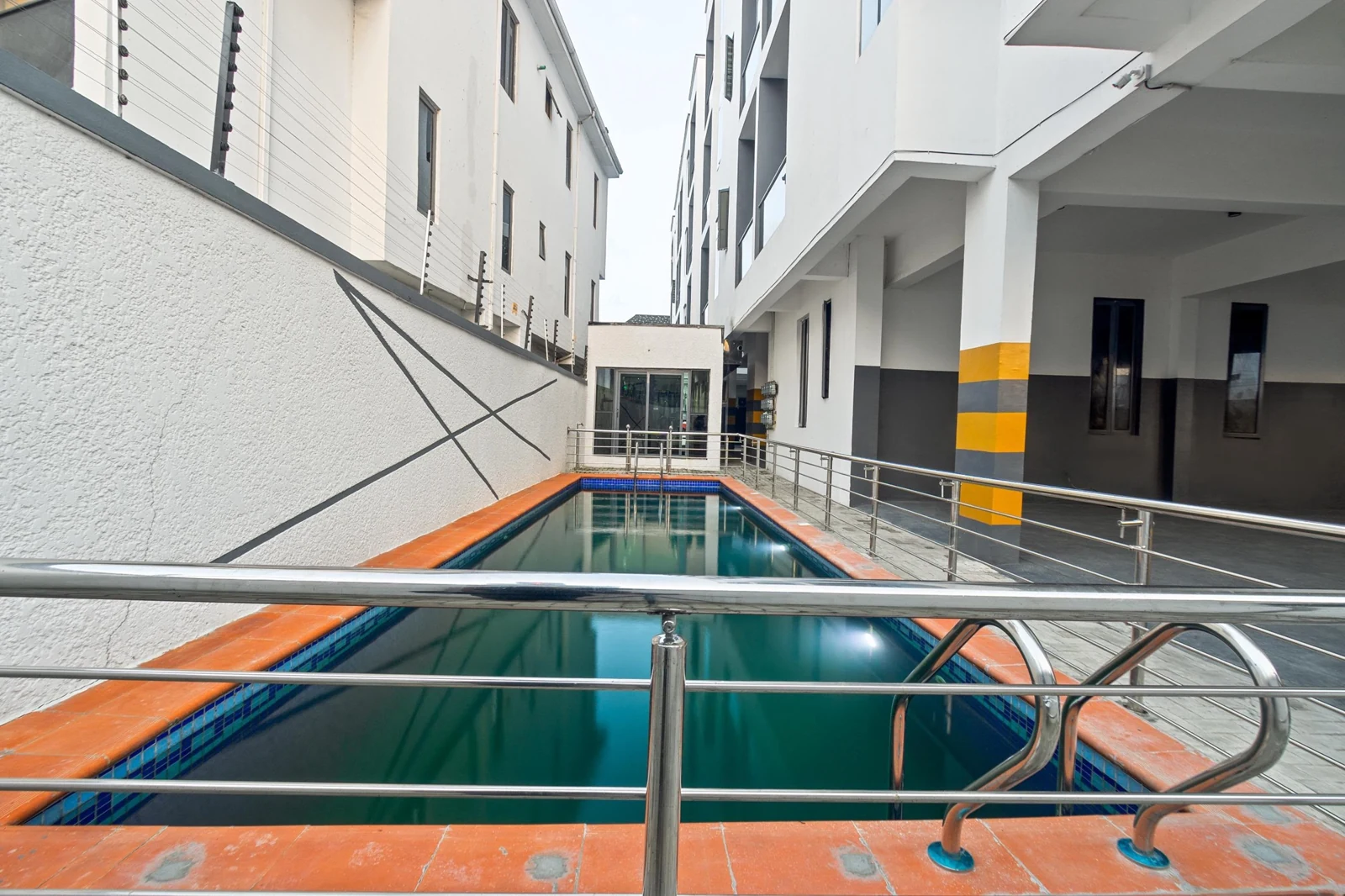 Veyra — shared swimming pool, view 182